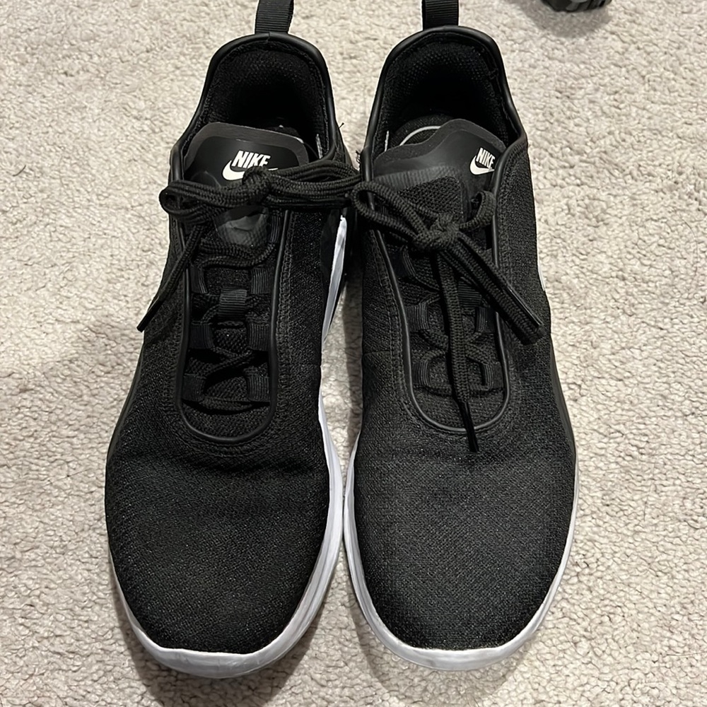Nike air woman's size 9.5